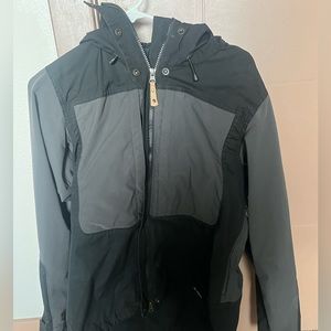 Fjall raven g1800 jacket shell great for various outdoor adventures